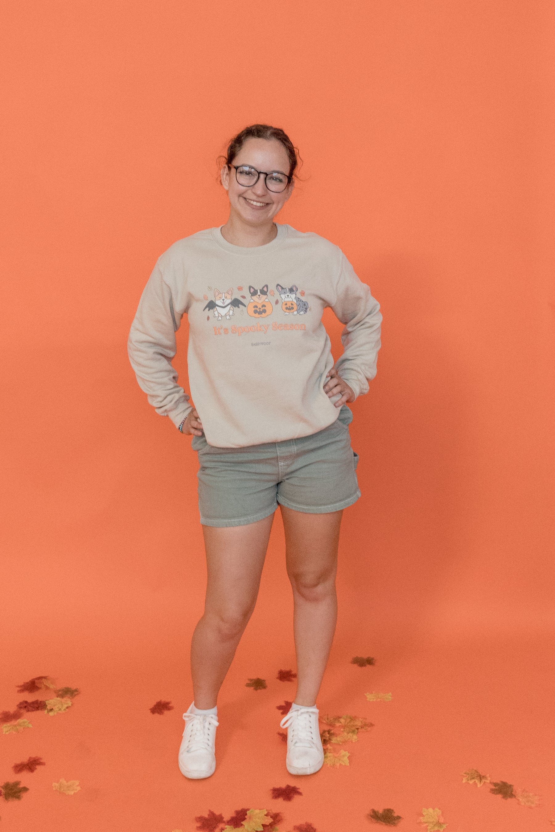 Sweatshirt - It's Spooky Season (CORGIS)