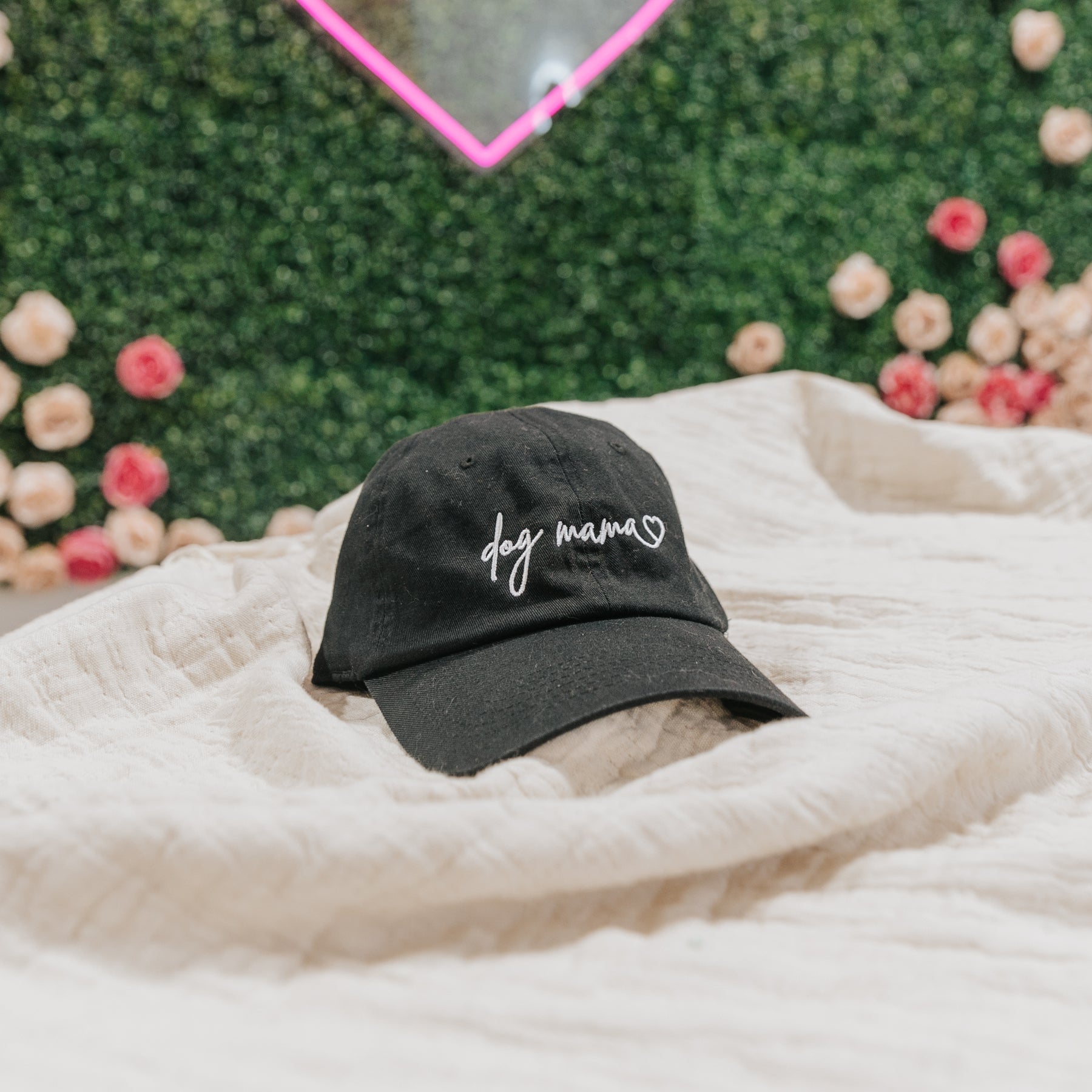 Dog Mama Hat - Black