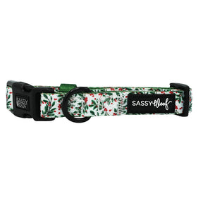 Dog Collar - Under the Mistletoe